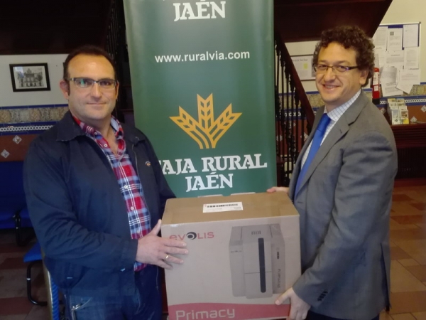 Entrega de impresora a APPISTACO por Caja Rural de Jaén